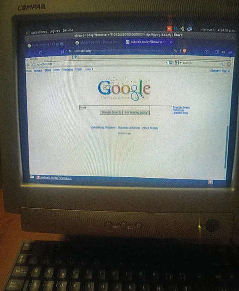 2000 internet aesthetic
